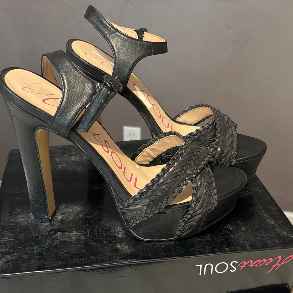 Heart Soul Black Strappy Heels